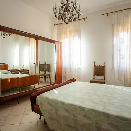 בית נופש Dimora Magnolia - Isola Di Pellestrina Ve